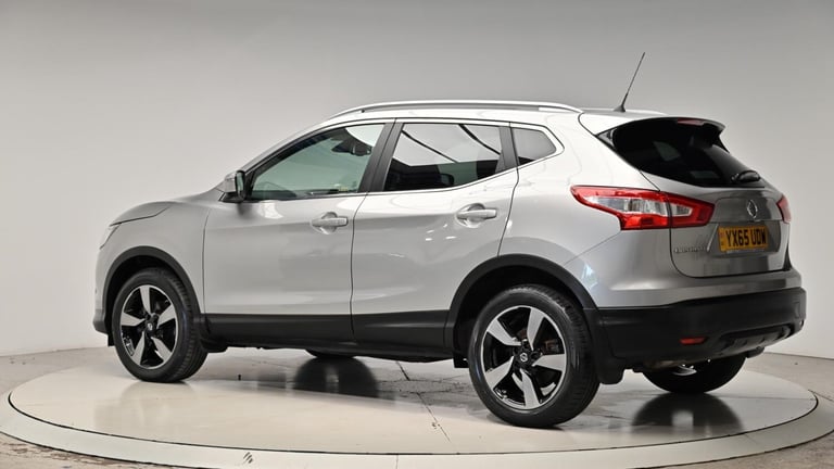 2015 Nissan Qashqai 1.6 dCi n-tec+ XTRON 2WD Euro 6 (s/s) 5dr HATCHBACK Diesel Automatic