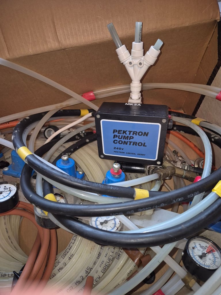 Beer pump and accessories all sorts 