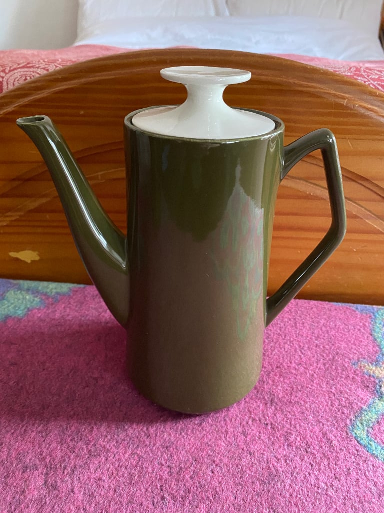 Beswick coffee pot 1958 pattern sage green