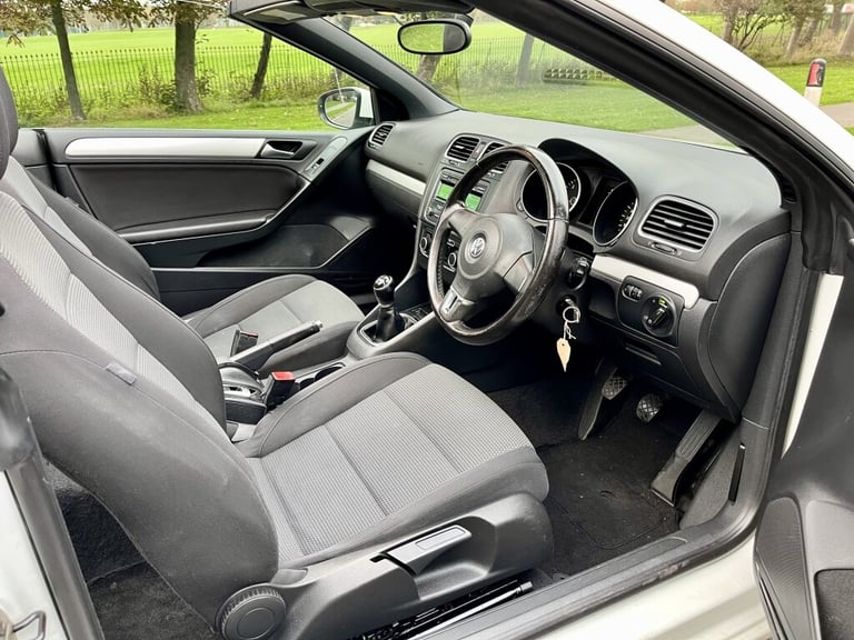 2012 Volkswagen Golf 1.6 TDI BlueMotion Tech S 2dr CONVERTIBLE DIESEL Manual
