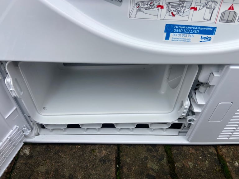 BEKO Condenser tumble dryer 9kg drum. Like a new. I'm happy to deliver in Bristol for free.