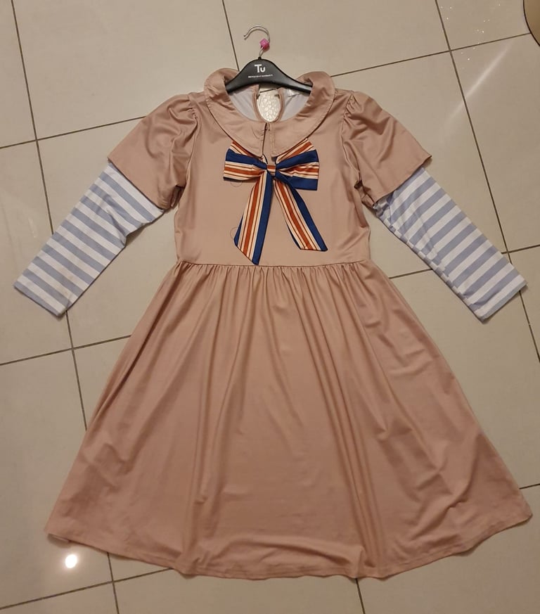 image for M3GAN Halloween kids dress up – age 10 – 11