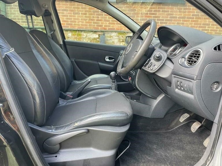 Renault Clio DYNAMIQUE S DCI - Image 11