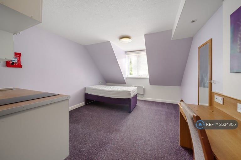 Studio flat in Hever Court Road, Singlewell, DA12 (#2634805)