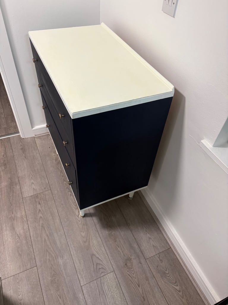Twilight/ Navy Blue Chest Of Drawers