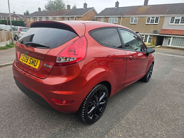 fiesta 1.2 F.S.H NEW CAMBELT AN CLUTCH LONG MOT JULY 26 DRIVES PERFECT 1.2 