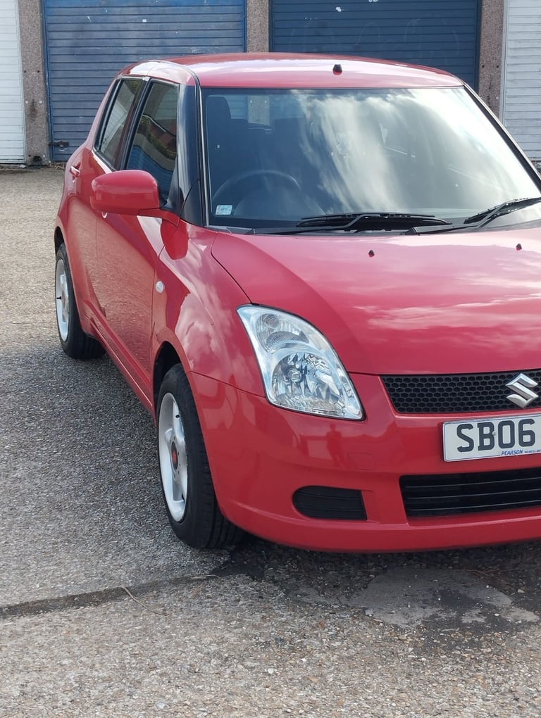 Suzuki, SWIFT, Hatchback, 2006, Manual, 1328 (cc), 5 doors