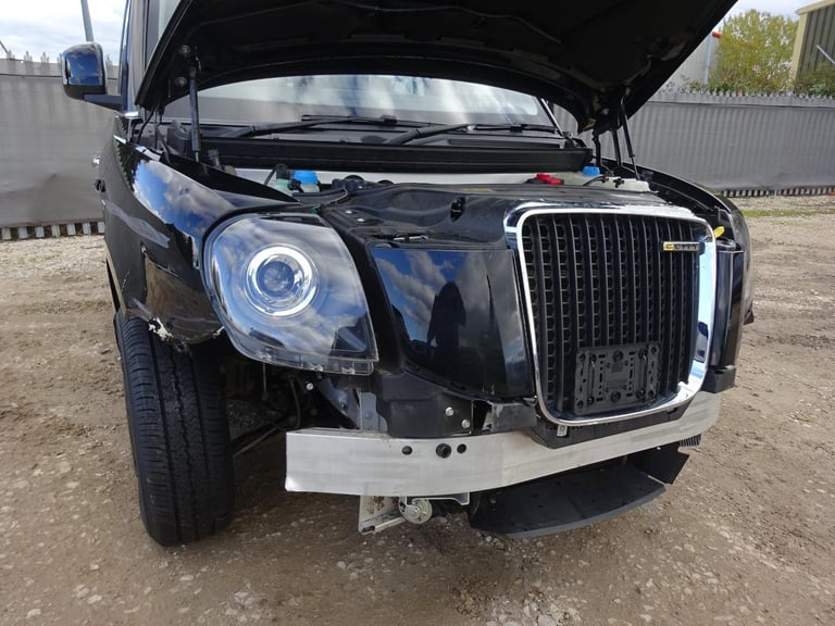 2024 74 REG LEVC TX VISTA COMFORT PLUS TAXI CAB HYBRID AUTO DAMAGED SALVAGE