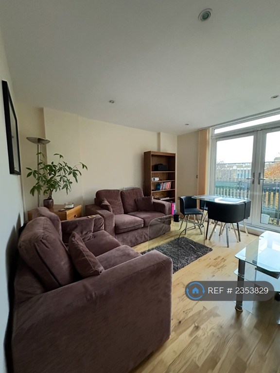 3 bedroom flat in Wharf Lane, London, E14 (3 bed) (#2353829)