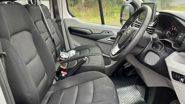 2022 Maxus Deliver 9 Swb Diesel Fwd 2.0 D20 163 Lux Medium Roof Van Medium Roof Van Diesel Manual