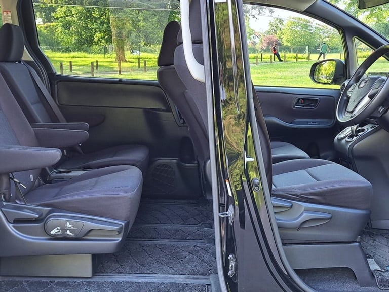 2015 Toyota Voxy 1.8 Hybrid Automatic 81,900 Miles. 7 Seater. Hybrid Petrol. PX OK MPV Petrol/Ele...