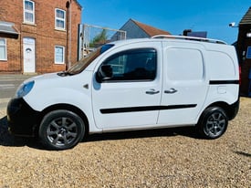 Small Van Hire - Renault Kangoo 1.5dci Available For Hire