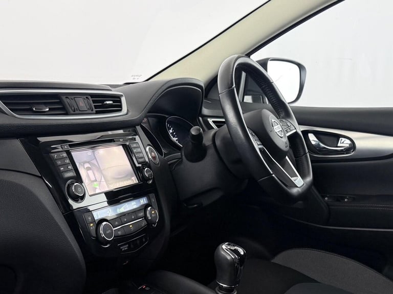 2018 Nissan Qashqai 1.6 DIG-T N-Connecta Euro 6 (s/s) 5dr HATCHBACK Petrol Manual