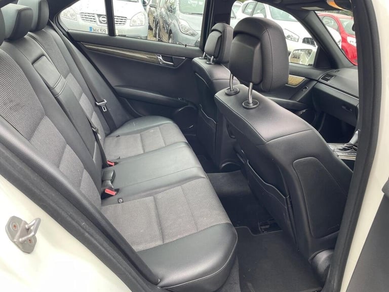 2011 MERCEDES C CLASS C220 CDI SPORT + PAN ROOF + LOW MILES + ALLOYS * 