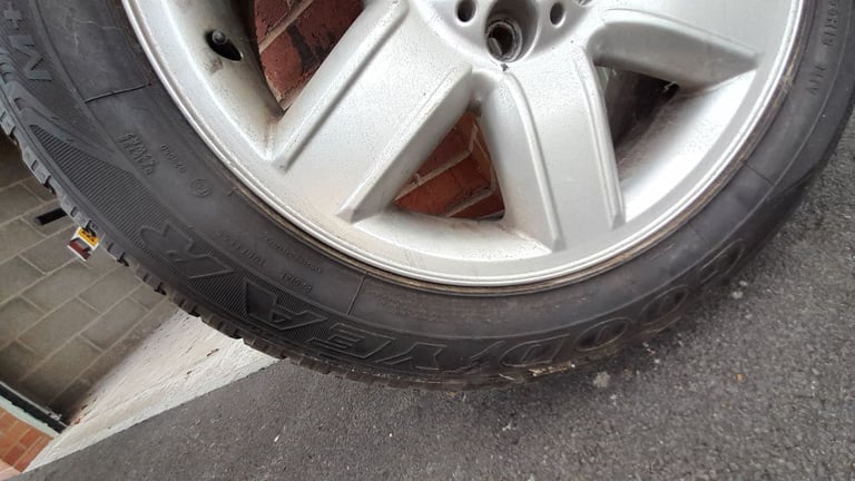 Range Rover L322 towbar  and wheel wrangler 20 inch, rubber Range rover mats ono