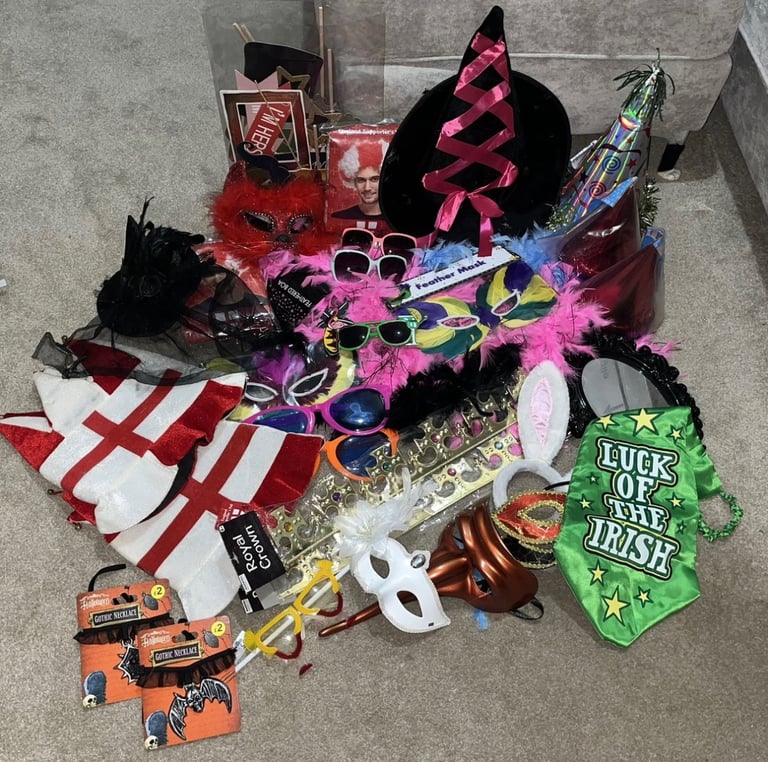 image for Big box of props - Halloween-fancy dress - Photo Booth 