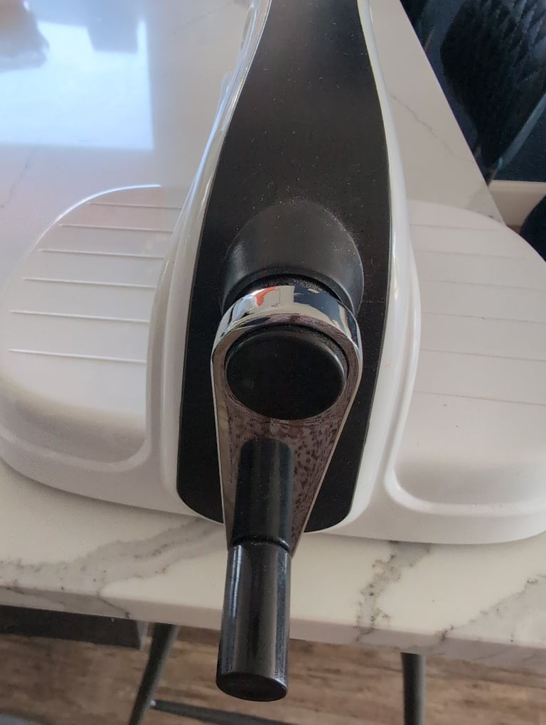 Die cutting/ embossing machine 