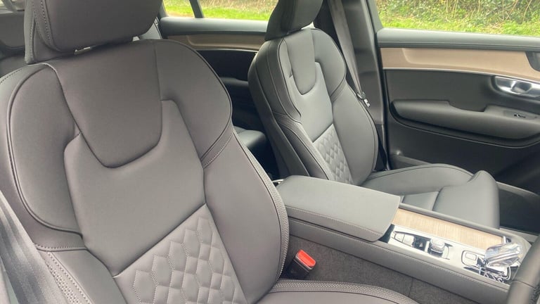 2025 Volvo XC90 Plus, B5 AWD Mild hybrid, Petrol, Dark, 7 Seats ESTATE Petrol/Electric Hybrid Aut...