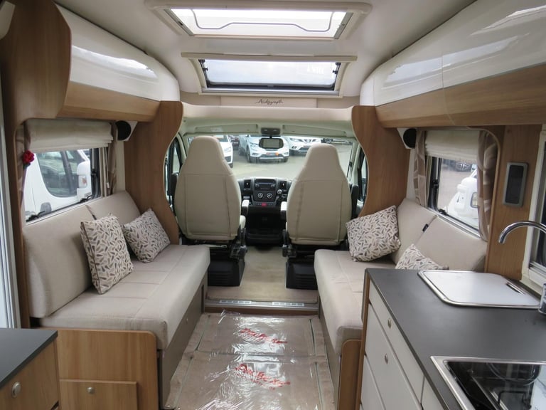 Bailey Autograph Approach 75/2 4 Berth Fixed Bed