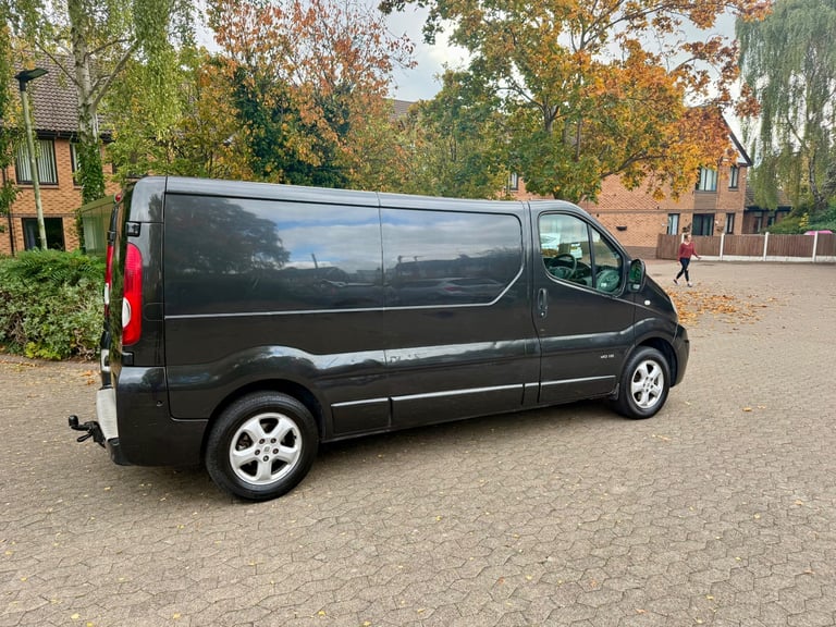 2010 Renault Trafic Sportive Sat Nav Lwb Alloys Black Vauxhall vivaro Sportive