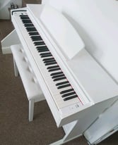 dp-10x Digital Piano by gear4music, White. Piano Stool Included (Small