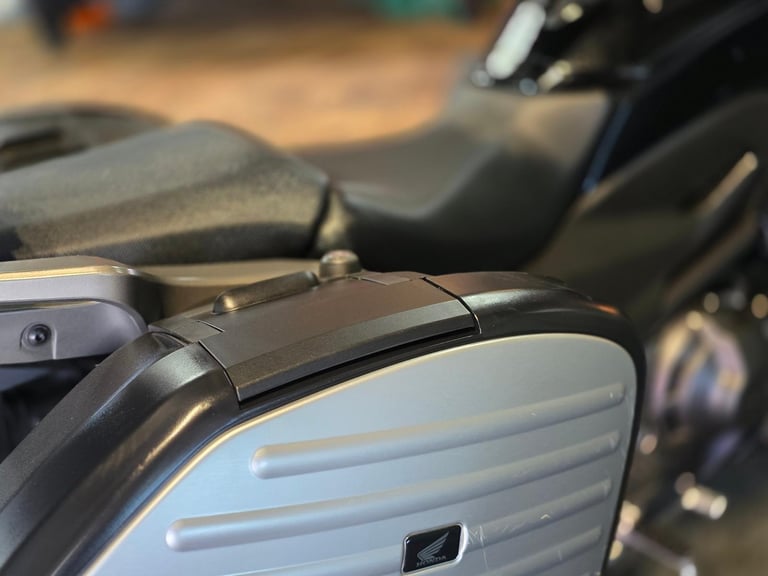 2015 HONDA NC 750 XD-E DCT HONDA LUGGAGE 8,900 MILE'S 
