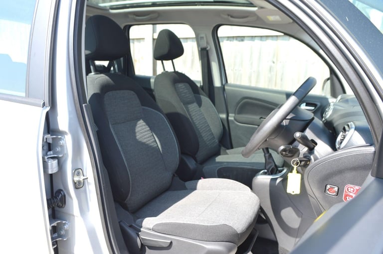 2015 Citroen C3 Picasso 1.6 HDi Selection Euro 5 5dr MPV Diesel Manual
