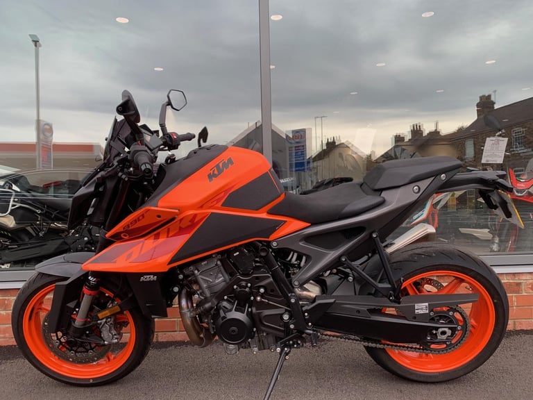 KTM 990 DUKE - TECH PACK - KTM WARRANTY 09/5/2029