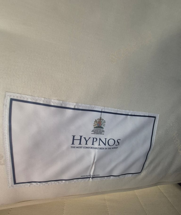 Hypnos Single Mattress + Divan base