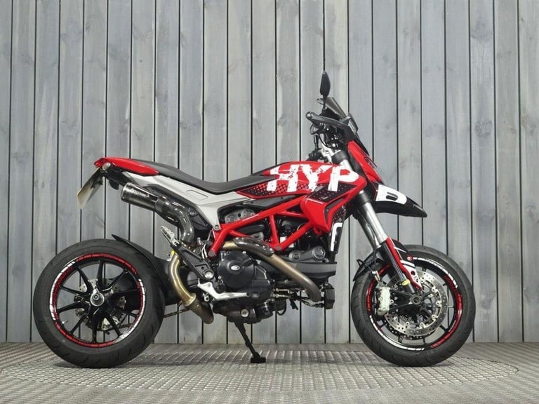 2017 17 DUCATI HYPERMOTARD 939