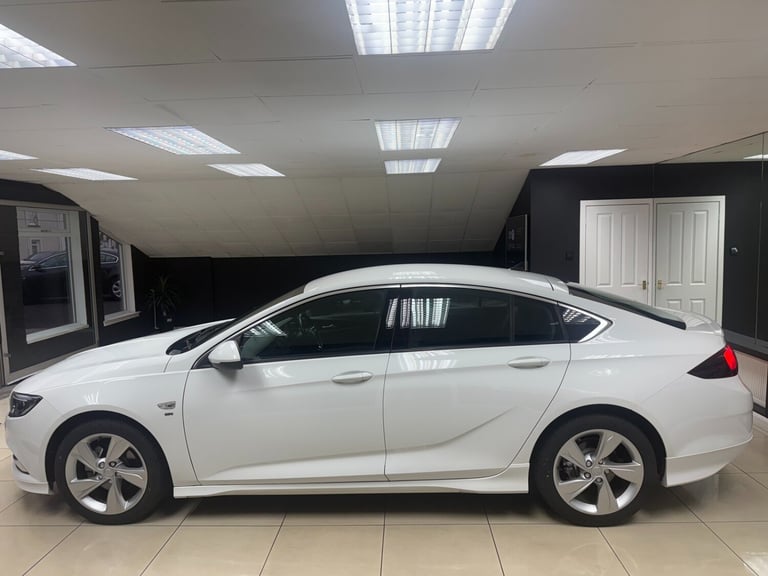 2019 Vauxhall Insignia 1.5T SRi Vx-line Nav 5dr HATCHBACK Petrol Manual