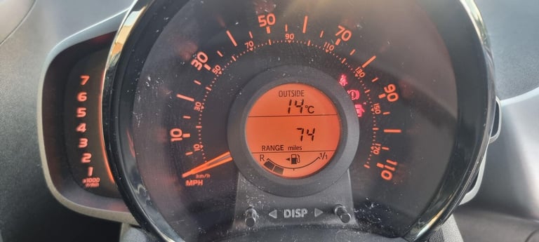 2015 Toyota AYGO 1.0 VVT-i x-play Euro 5 5dr Euro 5 HATCHBACK Petrol Manual