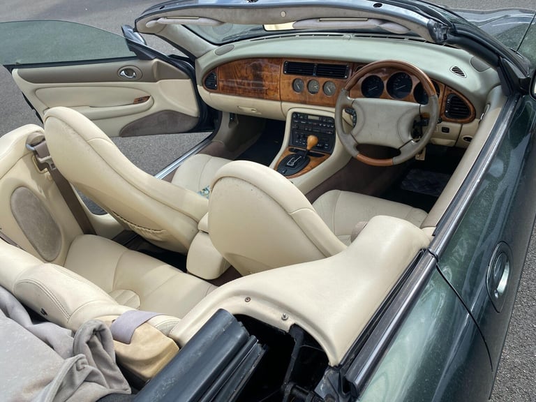 1997 Jaguar XK8 4.0 2dr CONVERTIBLE Petrol Automatic