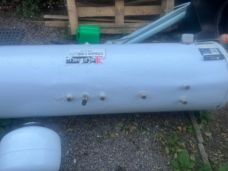 300l horizontal unvented hot water cylinder 