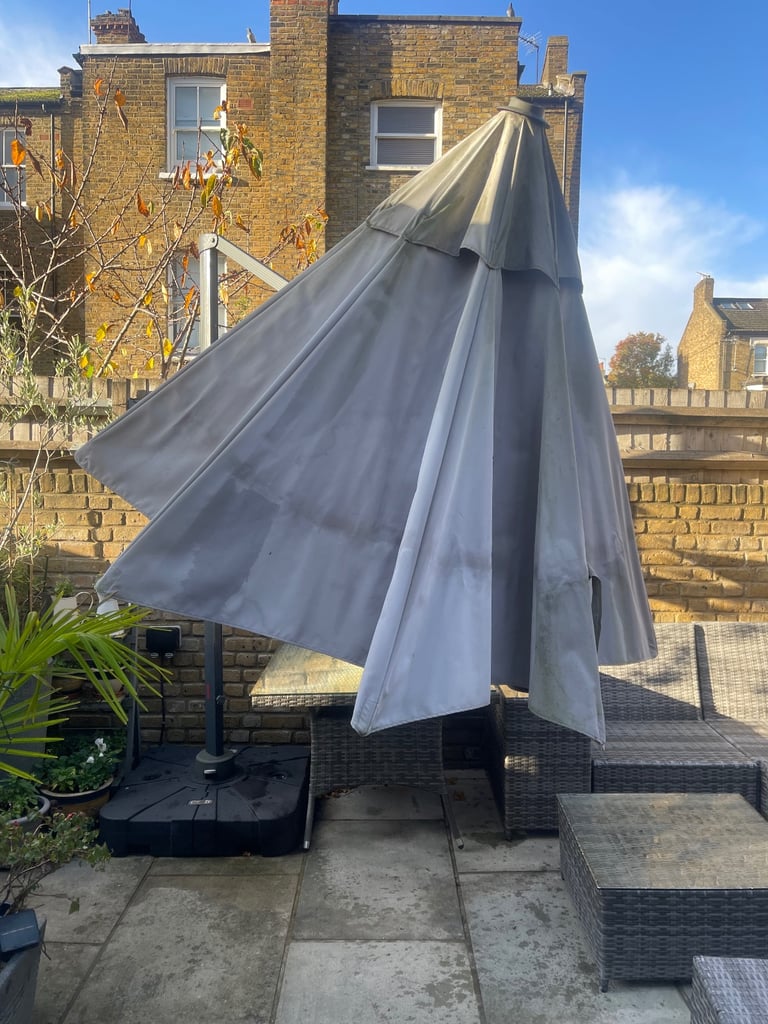 Garden Grey Umbrella Sun Shade Cantilever Large 3m  2 Bases Inc Outdoor Parasol