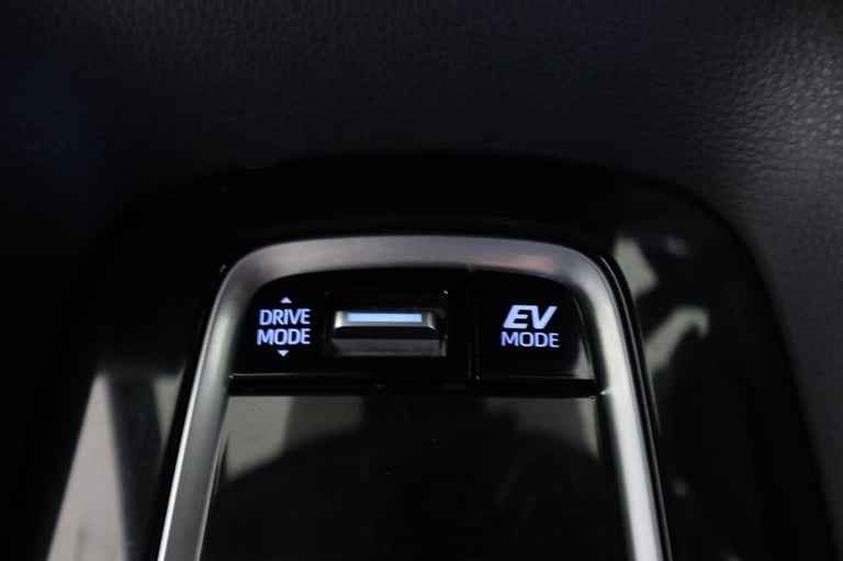 2020 Toyota Corolla 2.0 VVT-h Design Touring Sports CVT Euro 6 (s/s) 5dr Estate PETROL/ELECTRIC A...
