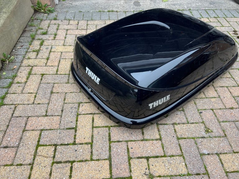 image for Thule 320L Roof Box 