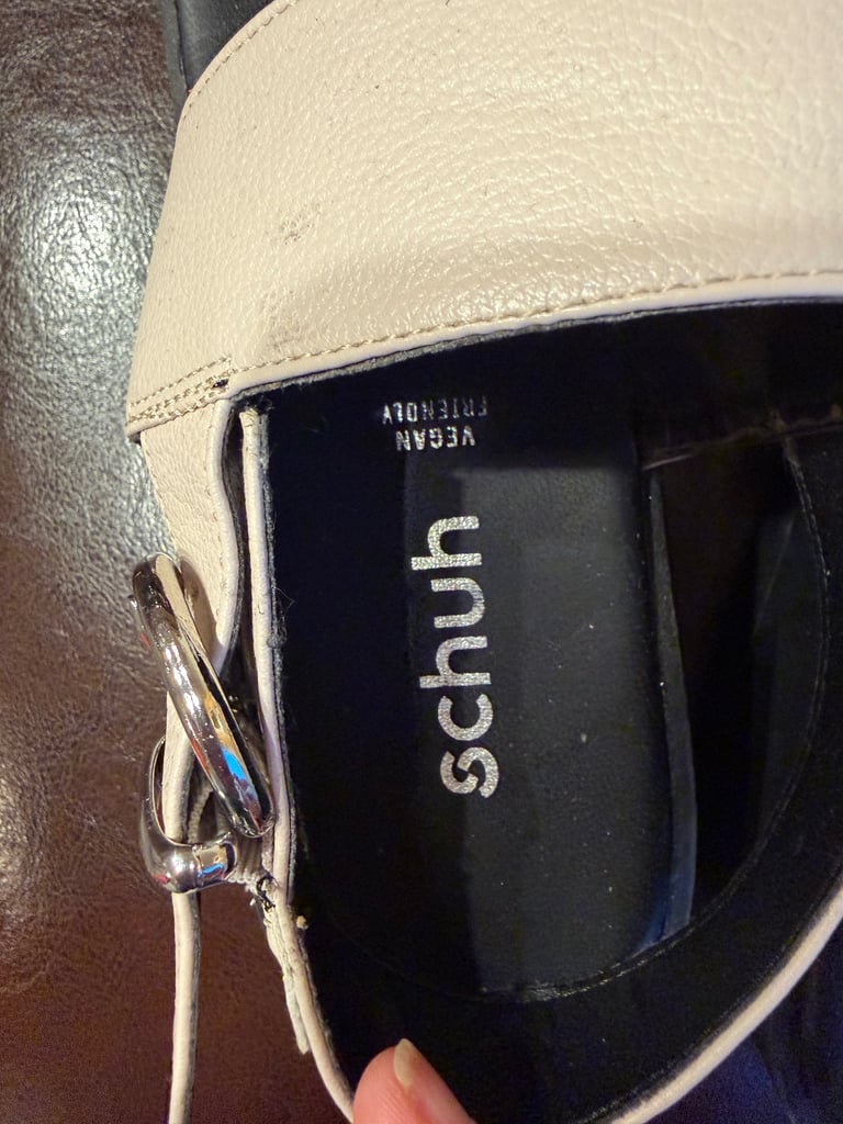 Schuh pair of sandals worn once 5/38