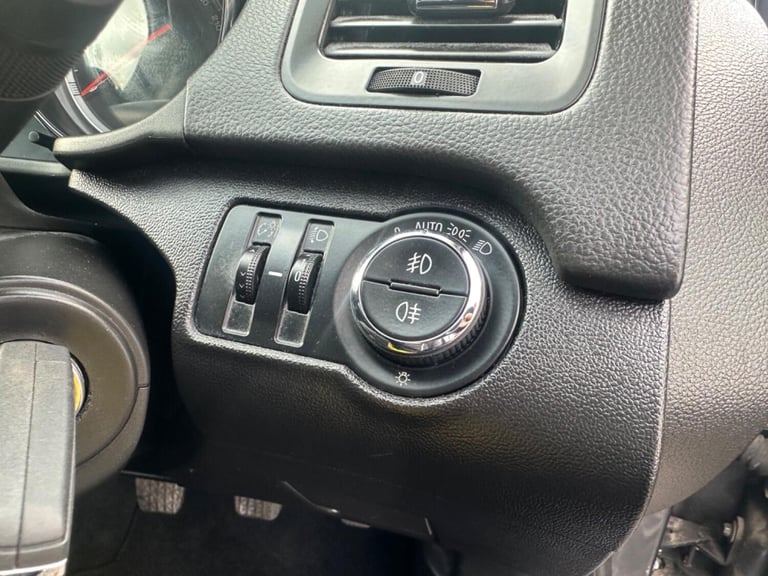 VAUXHALL INSIGNIA 2.0 CDTi Exclusiv 2008