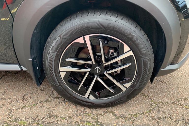 2024 Nissan Juke 1.6 Hybrid N-Connecta 5dr Auto Hatchback Hybrid Automatic