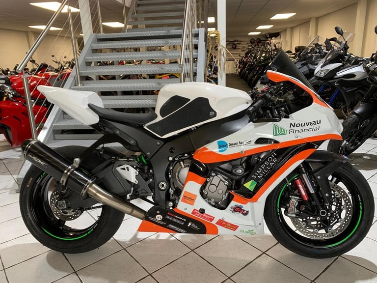 Kawasaki ZX10-R 2019 Track Bike