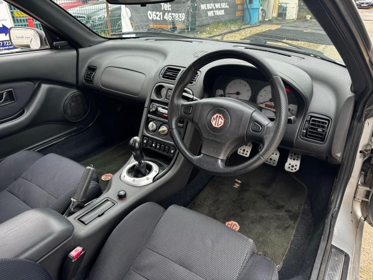 2004 MG MGF 1.6 2dr CONVERTIBLE Petrol Manual