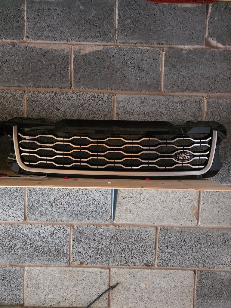 Front Grille upgrade RRS L494 2013 to 2018