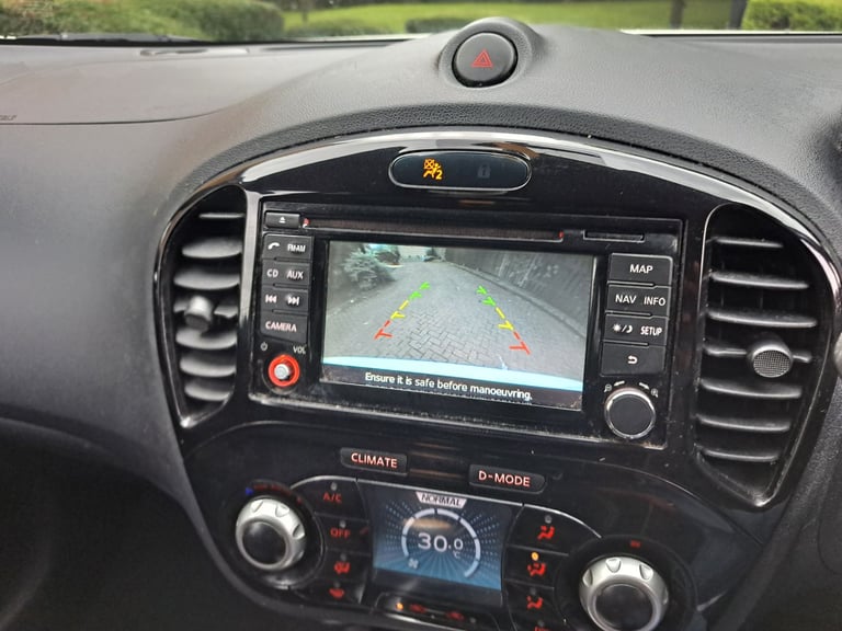 2014 nissan juke 1.5 dci N tec hpi clear Satnav Reverse camera £20tax full year drives excellent 