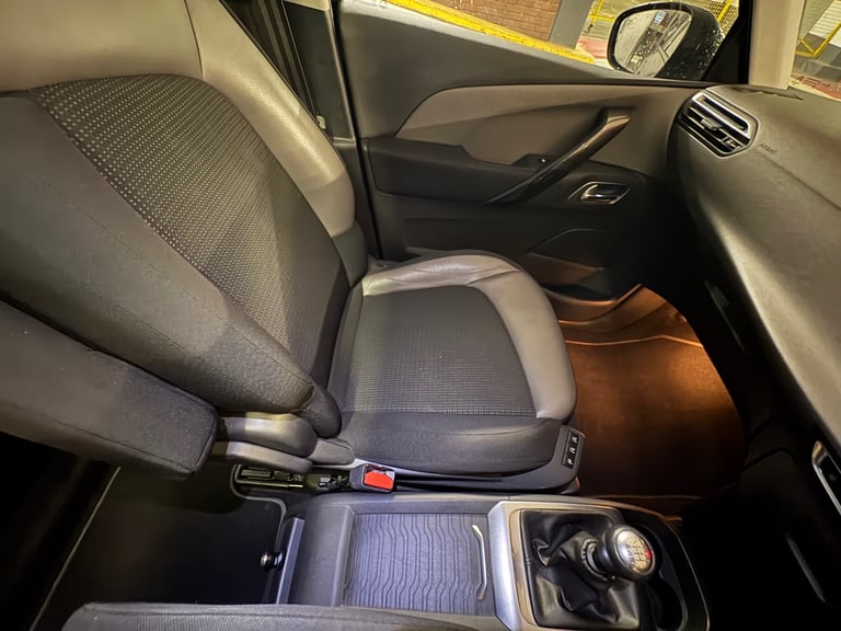 Citroen, GRAND C4 PICASSO, MPV, 2015, Manual, 1560 (cc), 5 doors