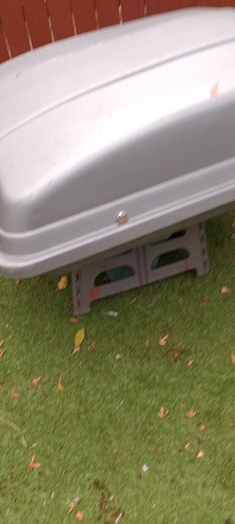 image for 300 (approx) litre car topbox 