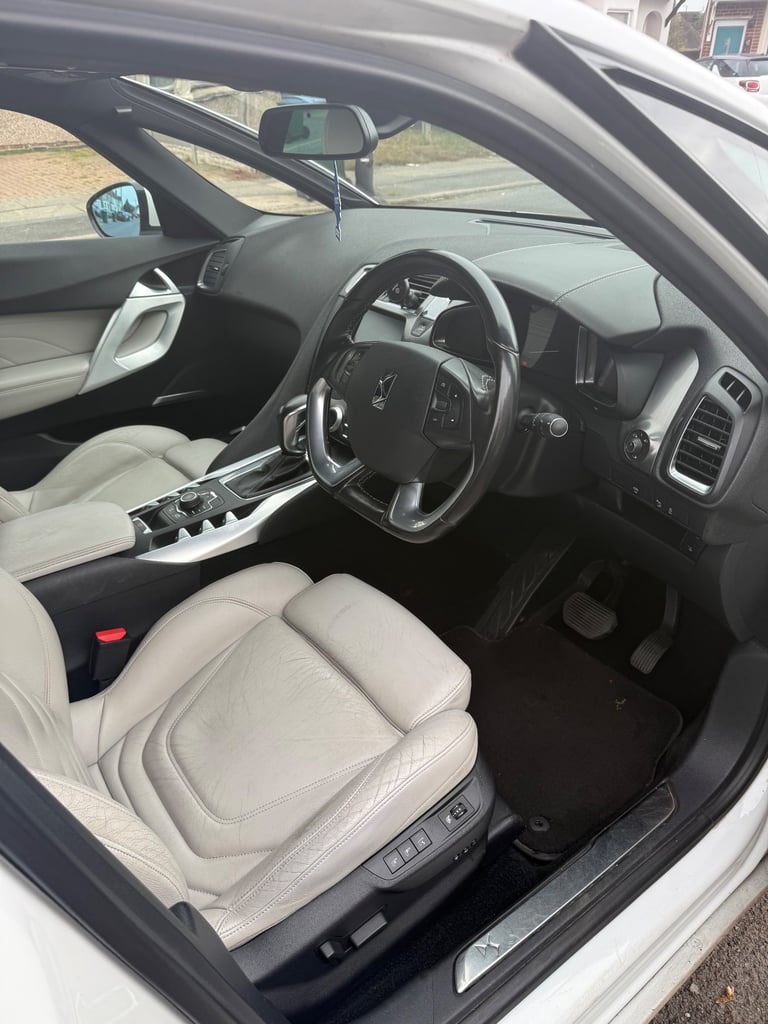 Citroen, DS5, Hatchback, 2013, Other, 1997 (cc), 5 doors