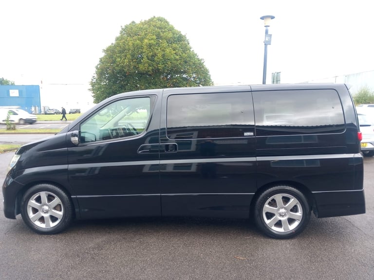 2006 Nissan Elgrand 2.5 Automatic  MPV Petrol Automatic