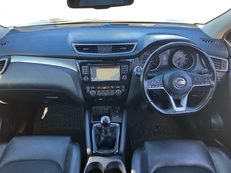 2018 Nissan Qashqai 1.2 DiG-T Tekna 5dr SUV PETROL Manual