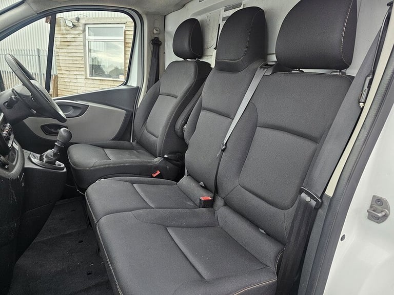 2017 Renault Trafic LL29 ENERGY dCi 125 Business+ Van PANEL VAN DIESEL Manual